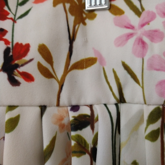 Floral Print Skirt - Picture 6 of 6